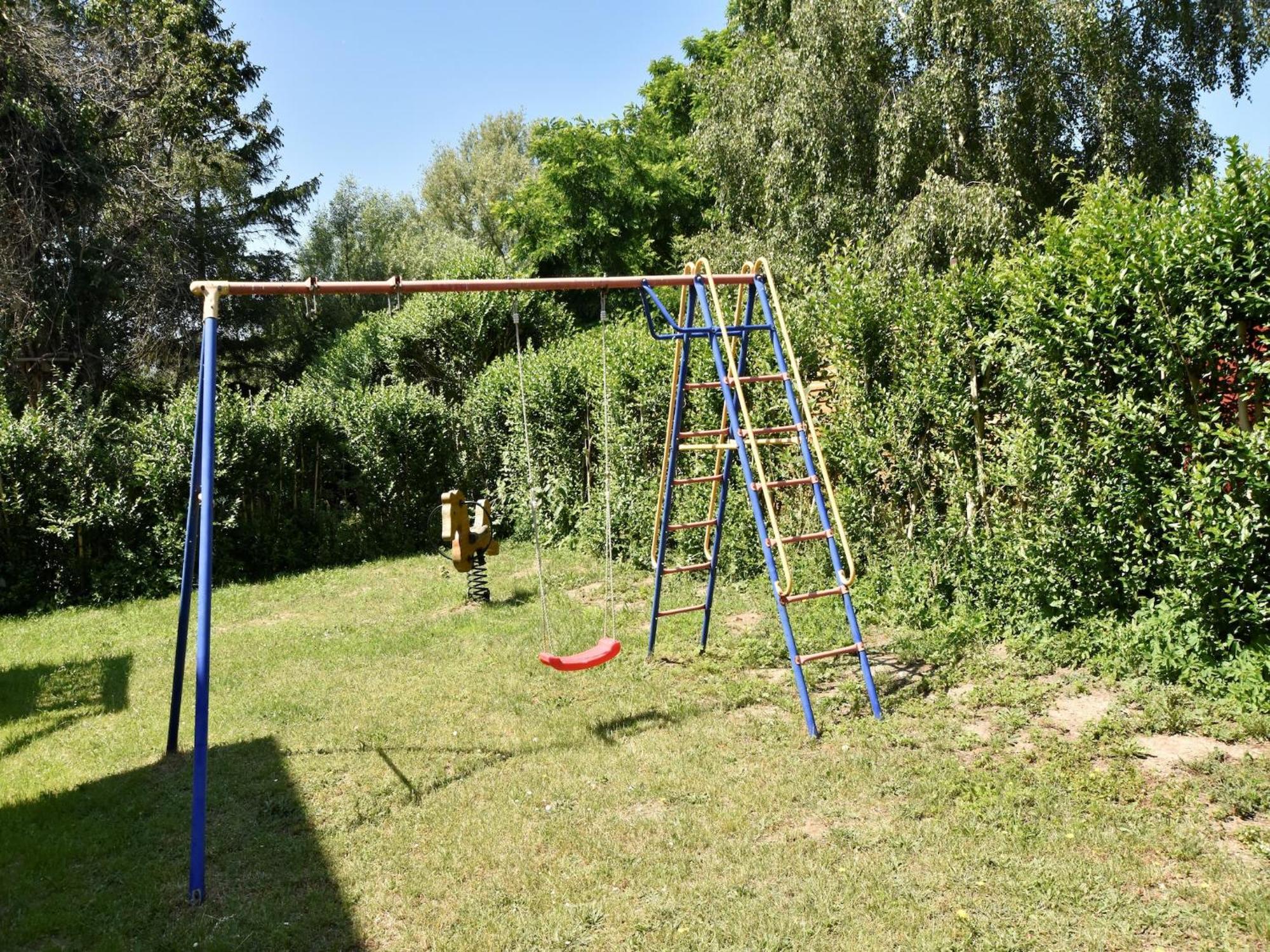 Beautiful Apartment In Rerik With Garden Near Sea エクステリア 写真